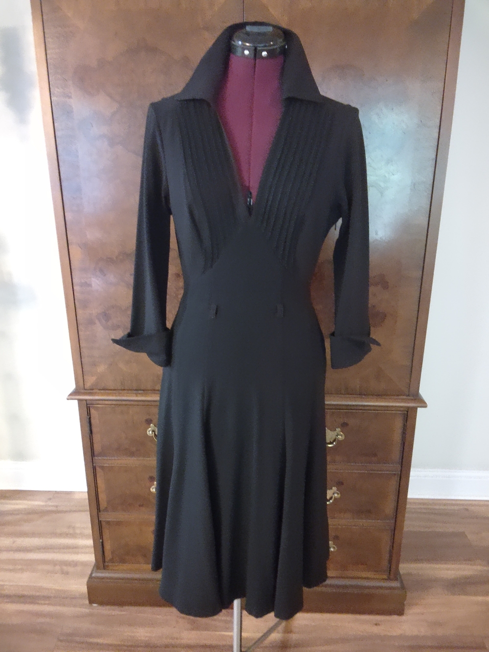 connected apparel Black Long Sleeve Pleated V-Neck Dress - Picture 2 of 8
